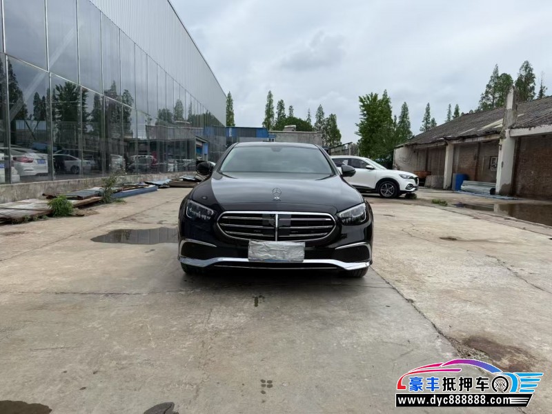 22年奔驰E轿车抵押车出售