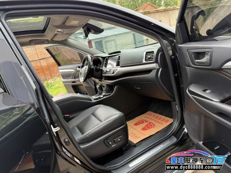 21年丰田汉兰达轿车抵押车出售