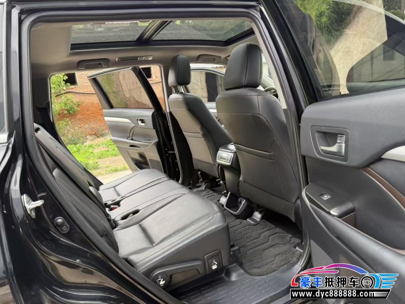 21年丰田汉兰达轿车抵押车出售