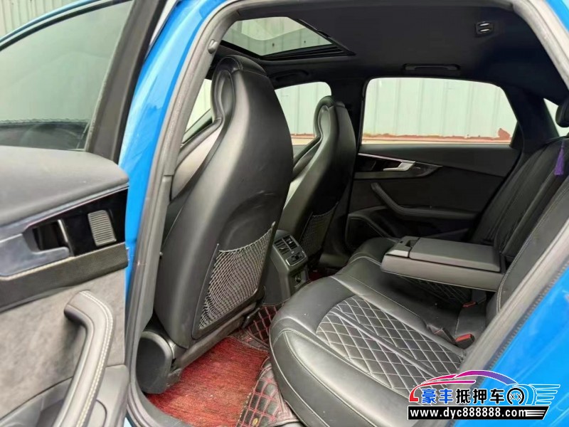 21年奥迪S4轿车抵押车出售