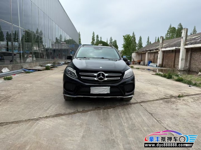 15年奔驰GLE轿车抵押车出售
