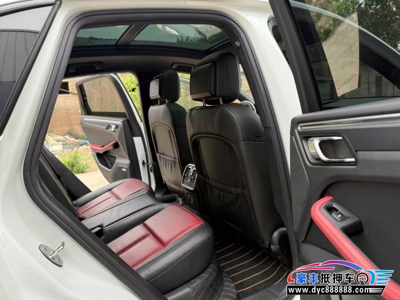 18年保时捷Macan迈凯轿车抵押车出售