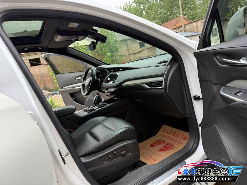 19年凯迪拉克XT4轿车抵押车出售