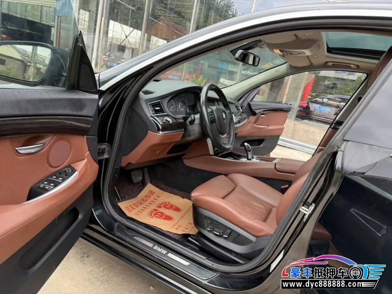 13年宝马5系GT轿车抵押车出售