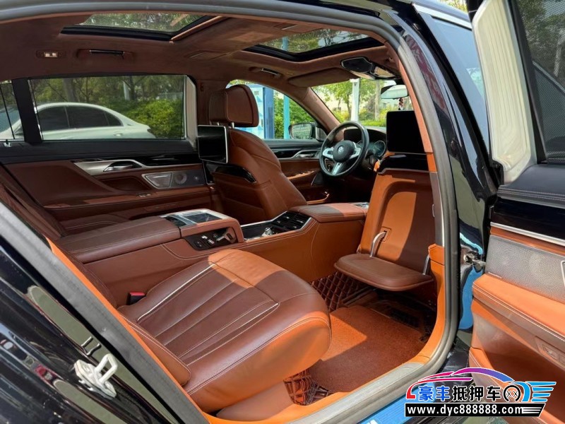 19年宝马7系轿车抵押车出售