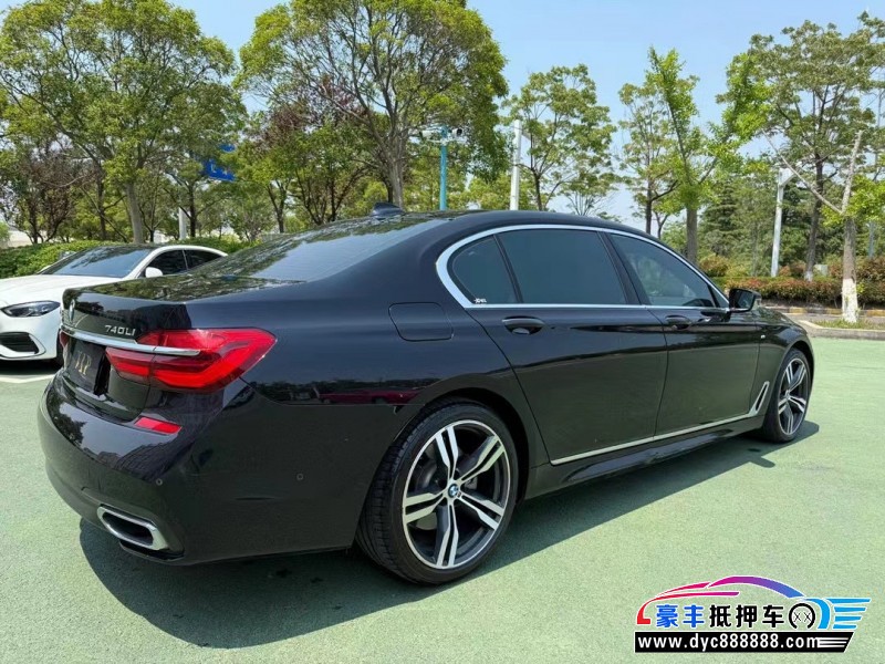 19年宝马7系轿车抵押车出售