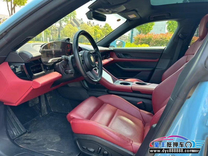 21年保时捷TaYcan轿车抵押车出售