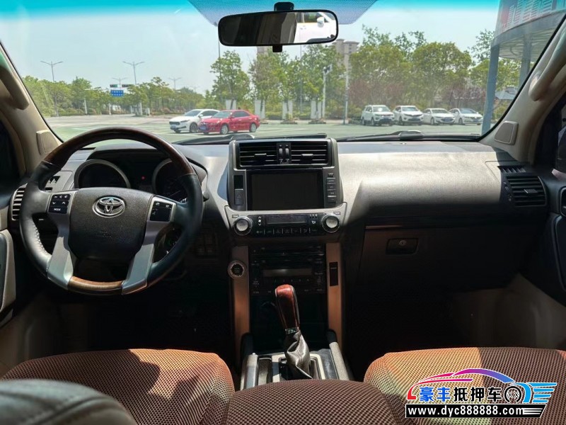 12年丰田普拉多（霸道）轿车抵押车出售