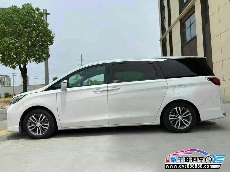 21年别克GL8轿车抵押车出售