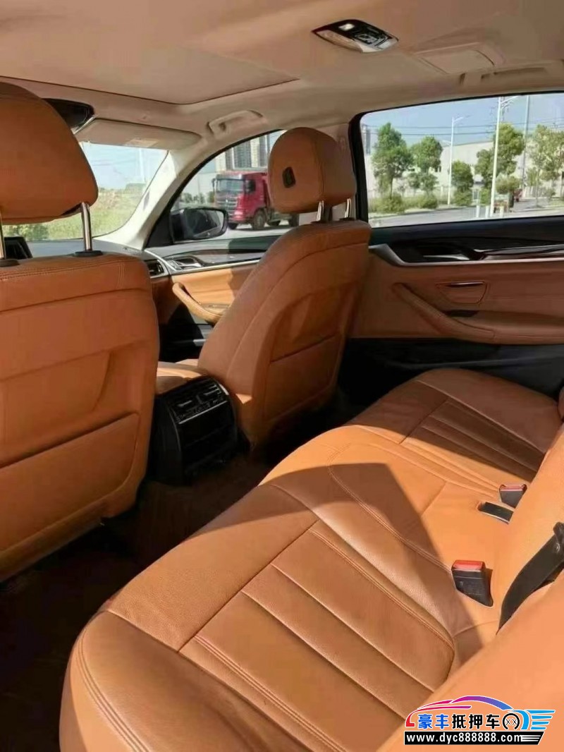 17年宝马5系轿车抵押车出售