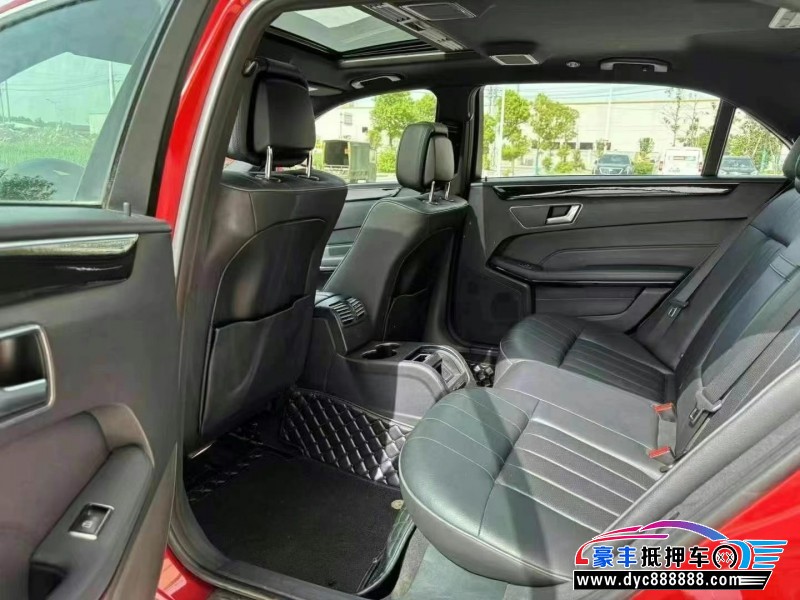 15年奔驰E轿车抵押车出售