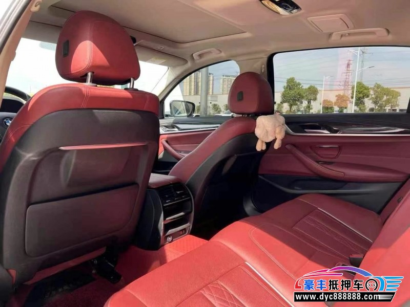 21年宝马5系轿车抵押车出售