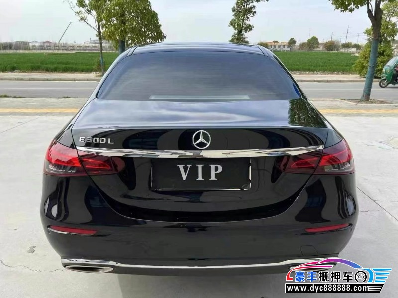 22年奔驰E轿车抵押车出售