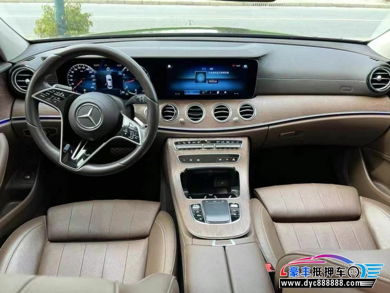 22年奔驰E轿车抵押车出售