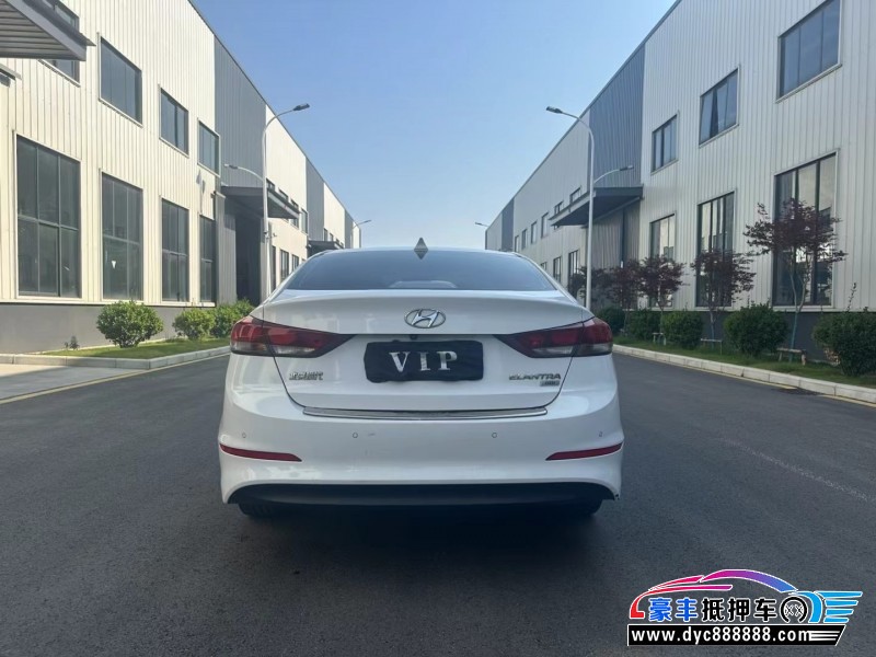 17年现代领动轿车抵押车出售