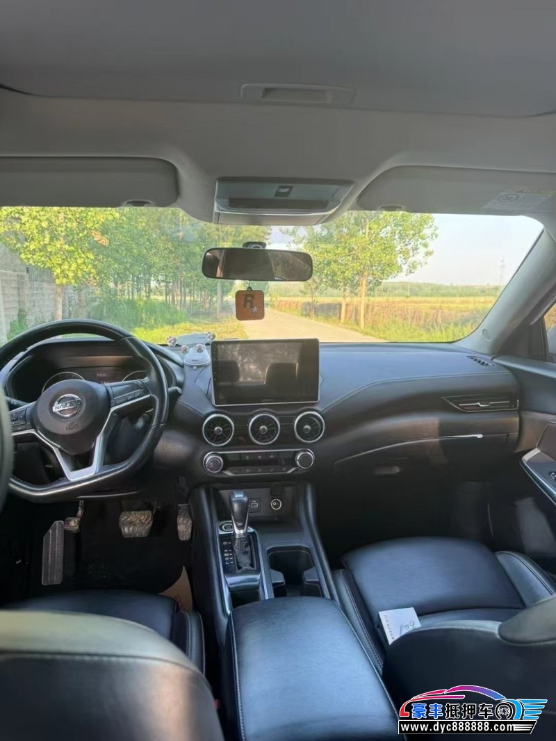 20年日产轩逸轿车抵押车出售