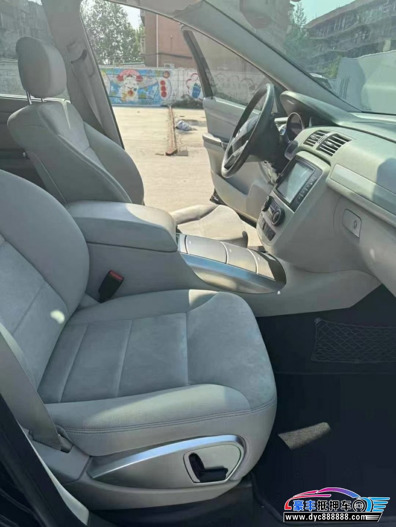 16年奔驰RSUV抵押车出售