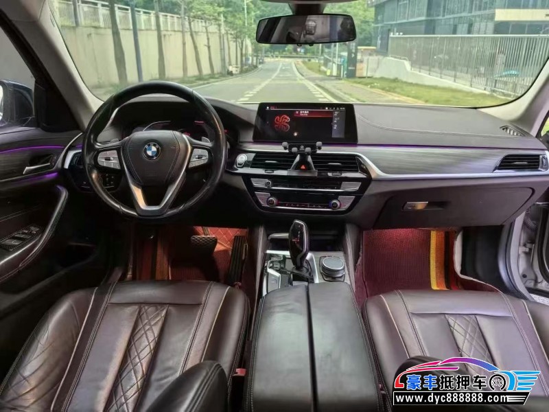 20年宝马5系轿车抵押车出售