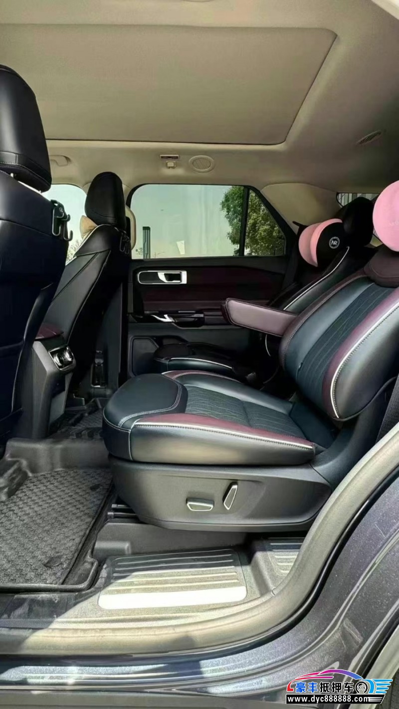 23年福特探险者轿车抵押车出售