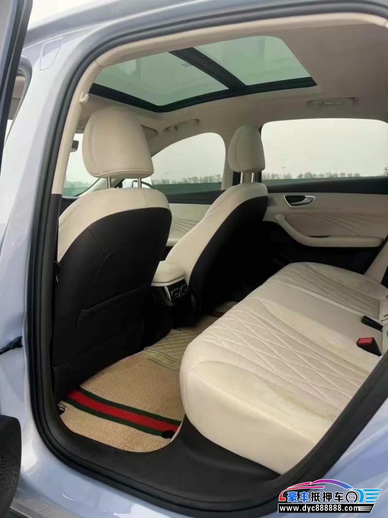 24年荣威D7轿车抵押车出售