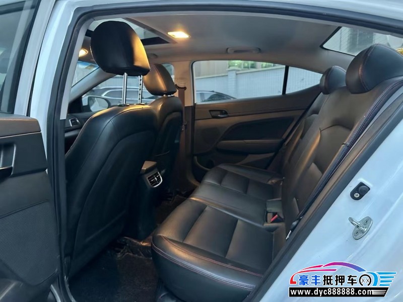 18年现代领动轿车抵押车出售