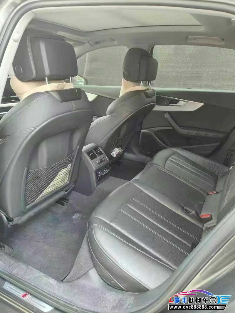 22年奥迪A4L轿车抵押车出售