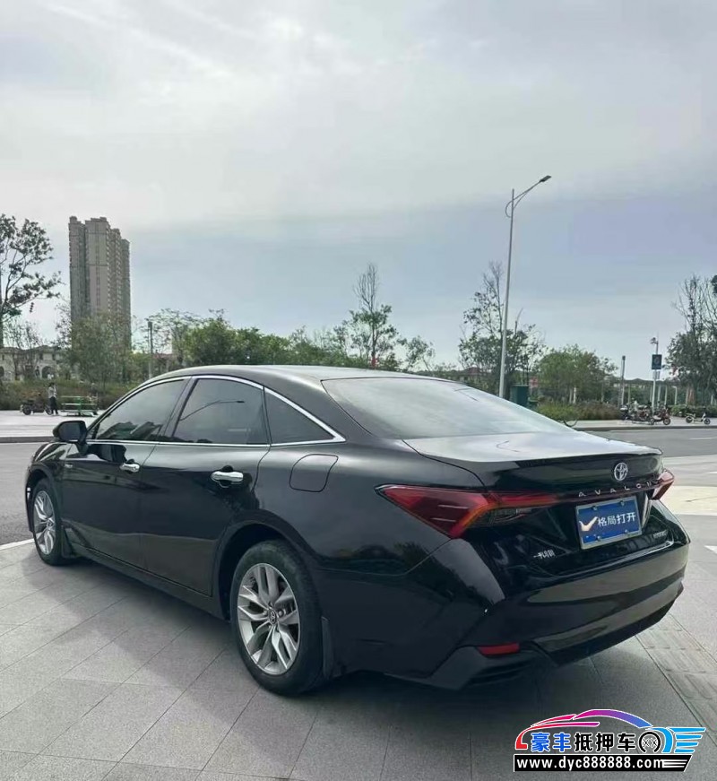 20年丰田亚洲龙轿车抵押车出售