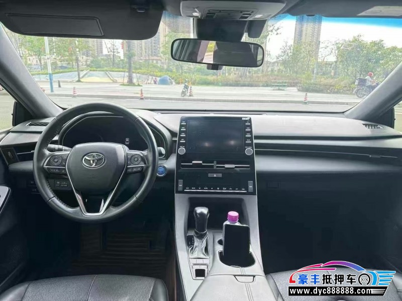 20年丰田亚洲龙轿车抵押车出售