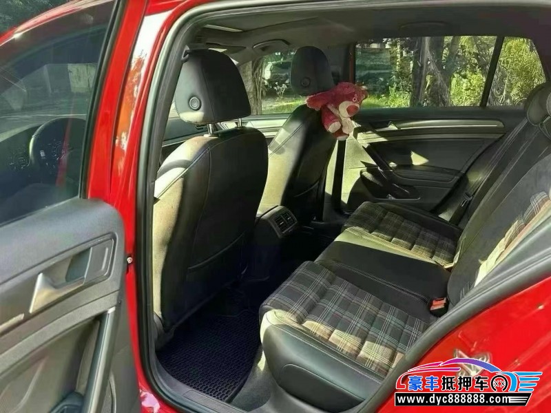 18年大众高尔夫轿车抵押车出售