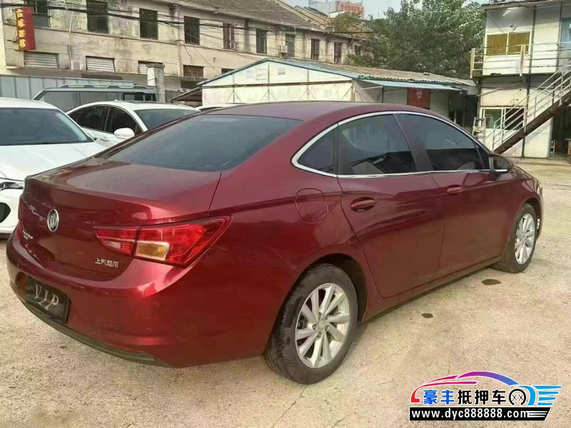 18年别克威朗轿车抵押车出售