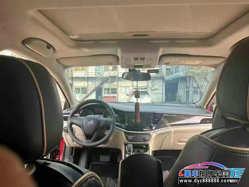 18年别克威朗轿车抵押车出售