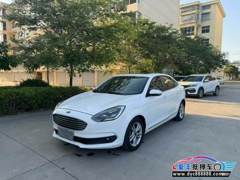 20年福特福睿斯轿车抵押车出售