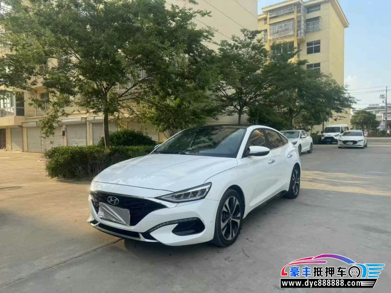 21年现代菲斯塔轿车抵押车出售