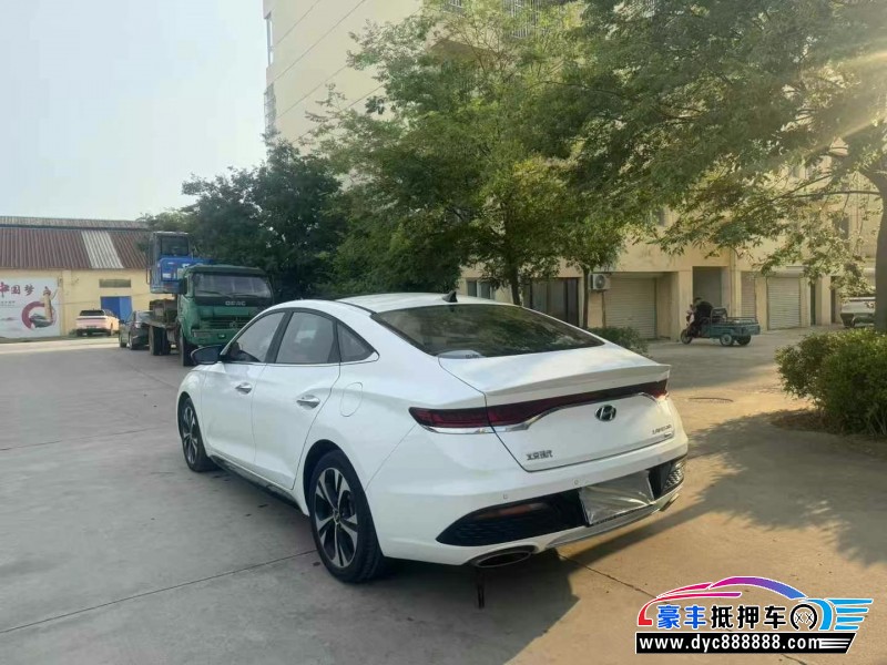 21年现代菲斯塔轿车抵押车出售