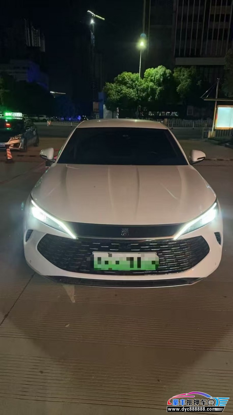 24年比亚迪秦轿车抵押车出售