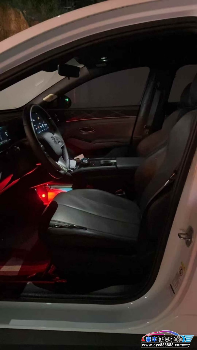 24年比亚迪秦轿车抵押车出售