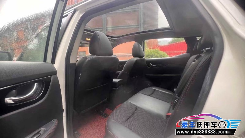 17年日产逍客轿车抵押车出售