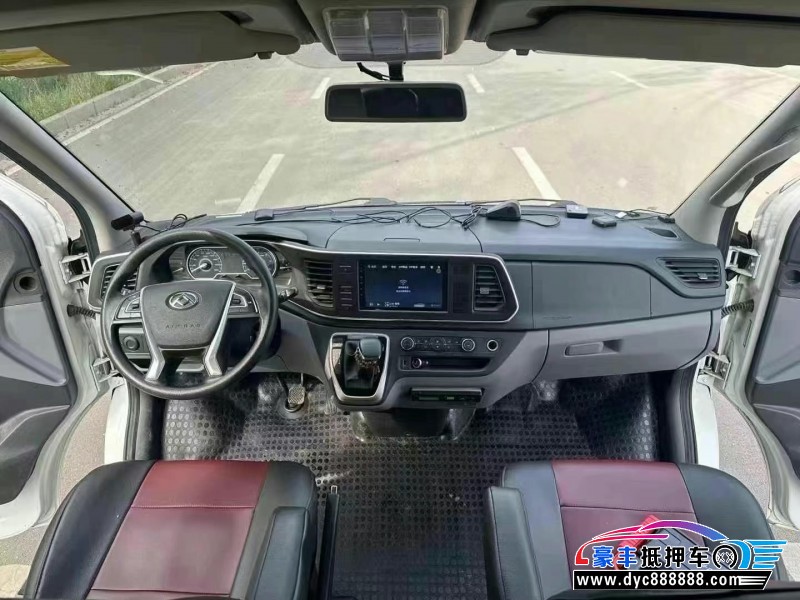 21年上汽大通V80轿车抵押车出售