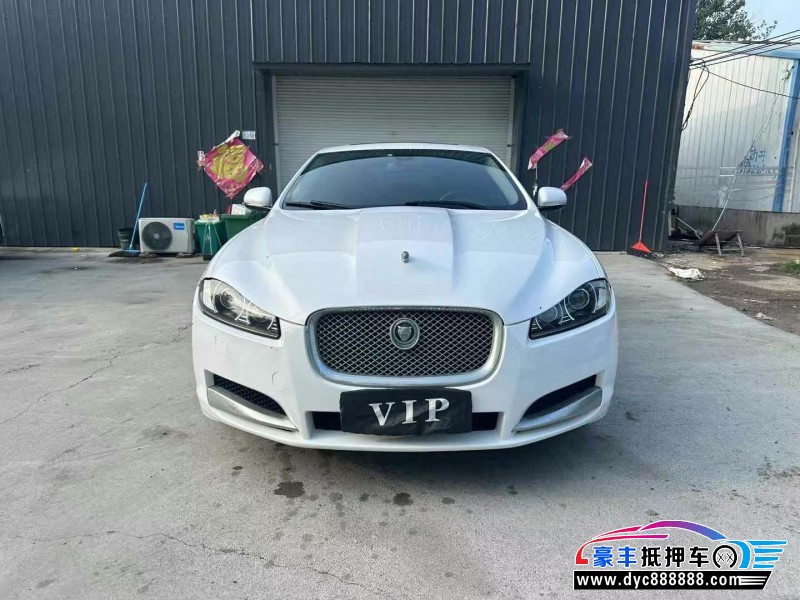 13年捷豹XF轿车抵押车出售