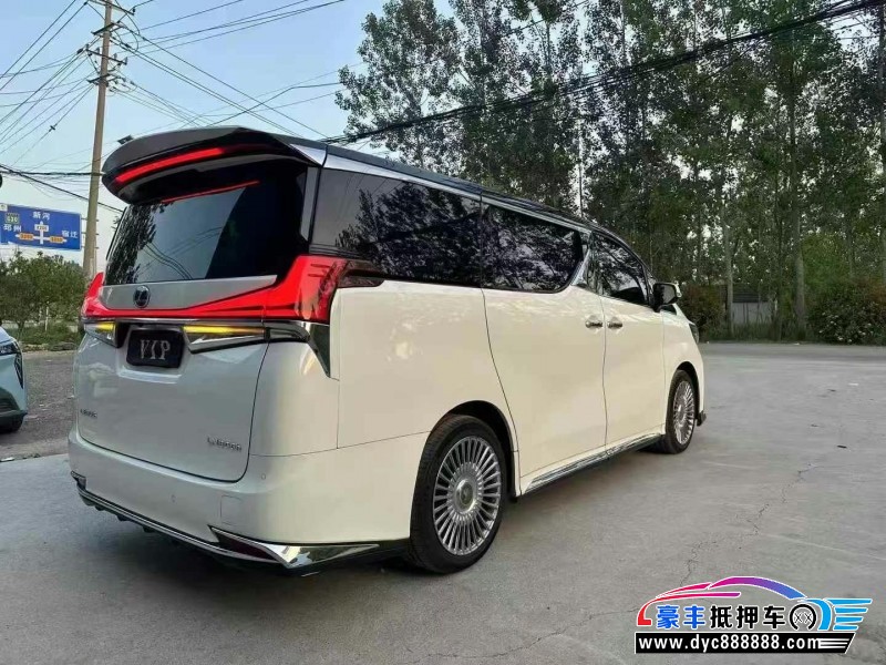 23年丰田埃尔法轿车抵押车出售