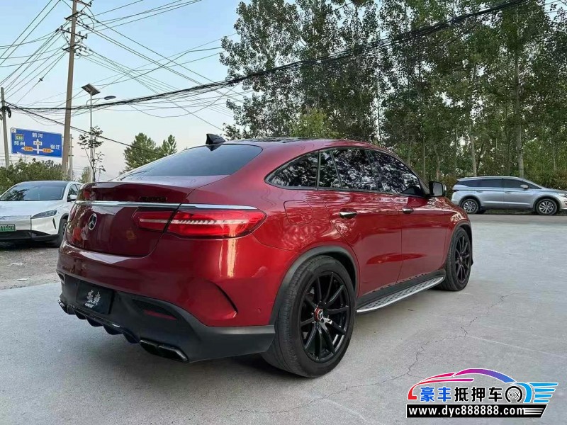 16年奔驰GLE轿车抵押车出售