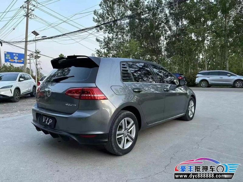 15年大众高尔夫轿车抵押车出售