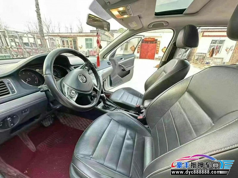 18年大众朗逸轿车抵押车出售