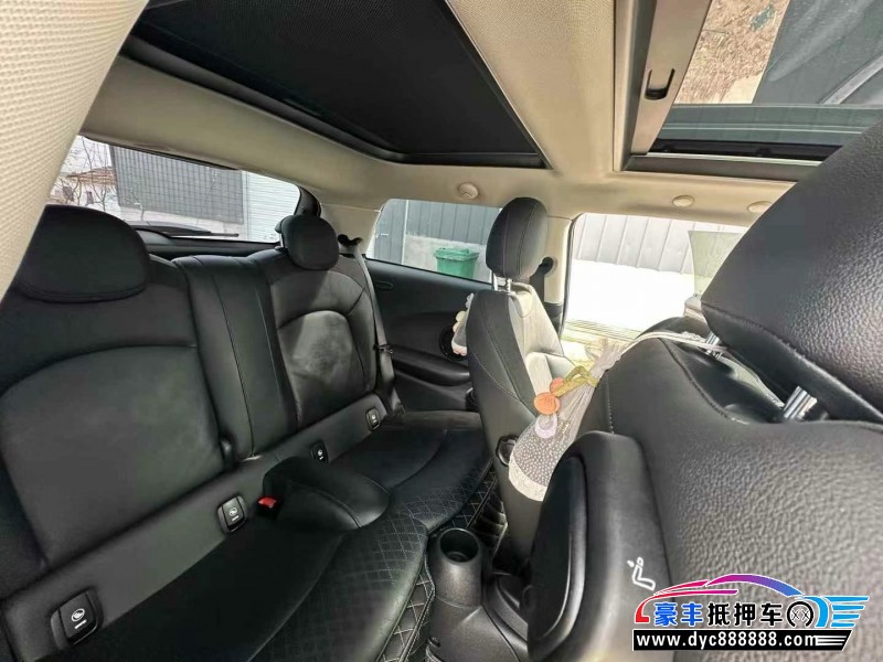 22年宝马MINI轿车抵押车出售