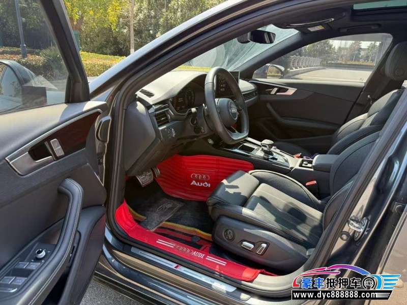 23年奥迪A4L轿车抵押车出售