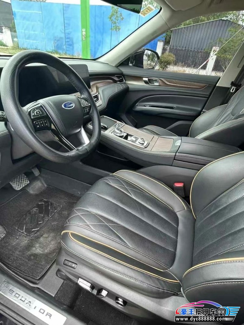 21年福特领裕轿车抵押车出售