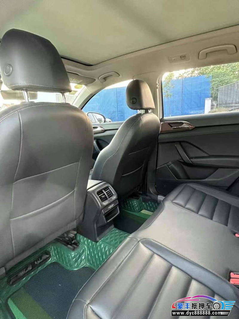 19年大众途岳轿车抵押车出售