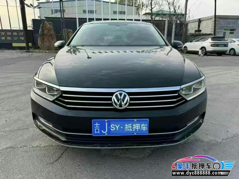 18年大众迈腾轿车抵押车出售