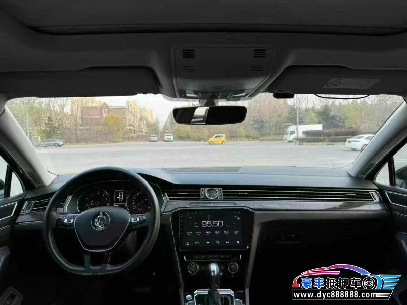 18年大众迈腾轿车抵押车出售