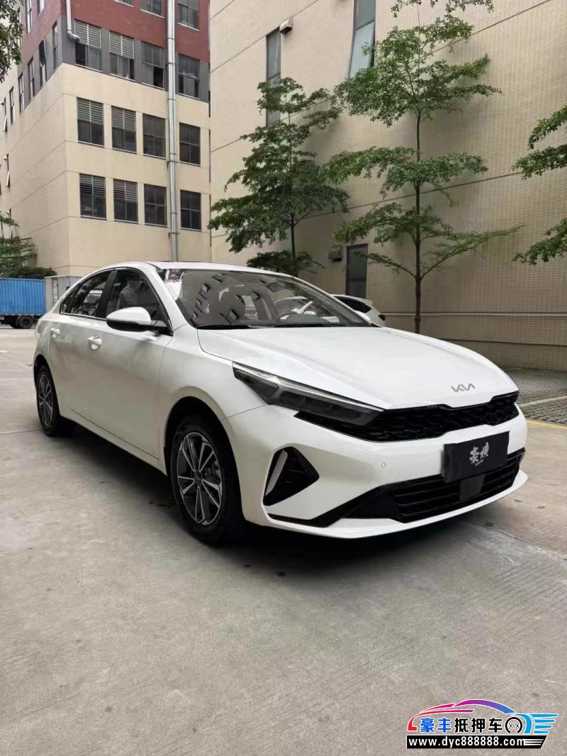 24年起亚K3轿车抵押车出售